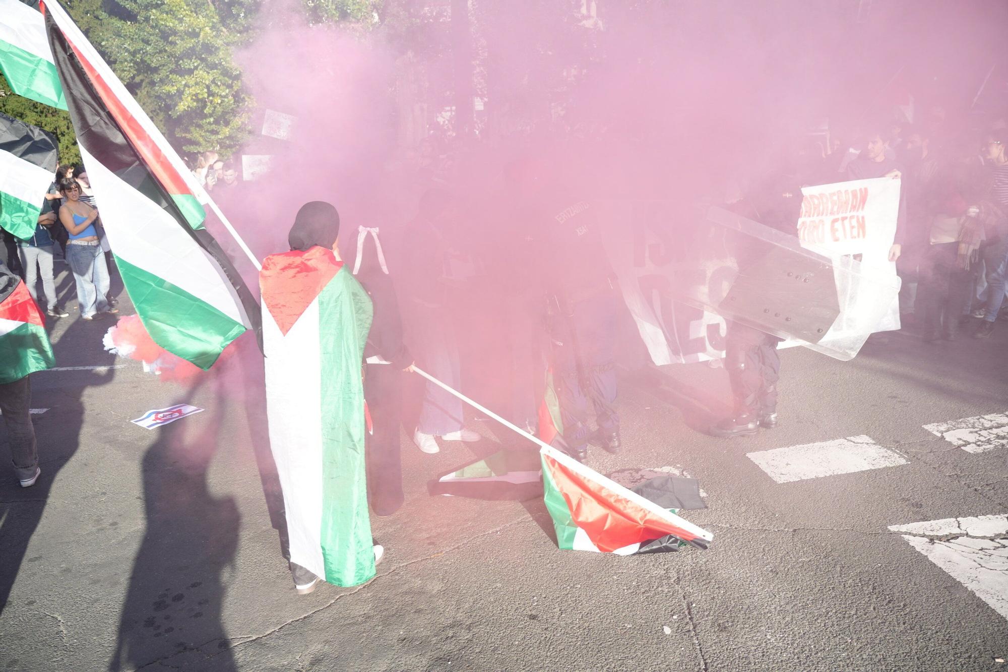 Manifestación en favor del pueblo de Gaza en Vitoria