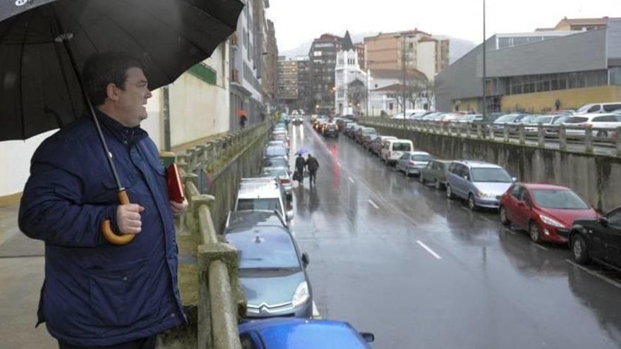 Aburto se moja por los barrios de Bilbao