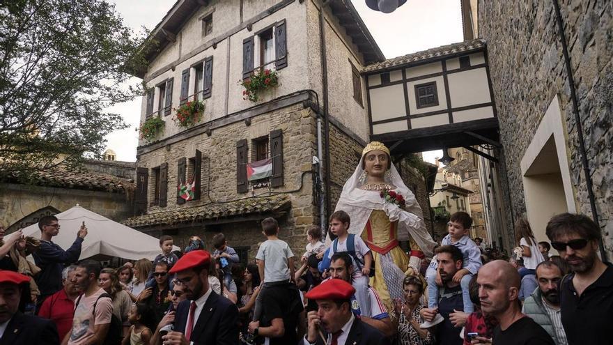 El Redín toma el relevo de Navarrería para la verbena de tarde de San Fermín Txikito