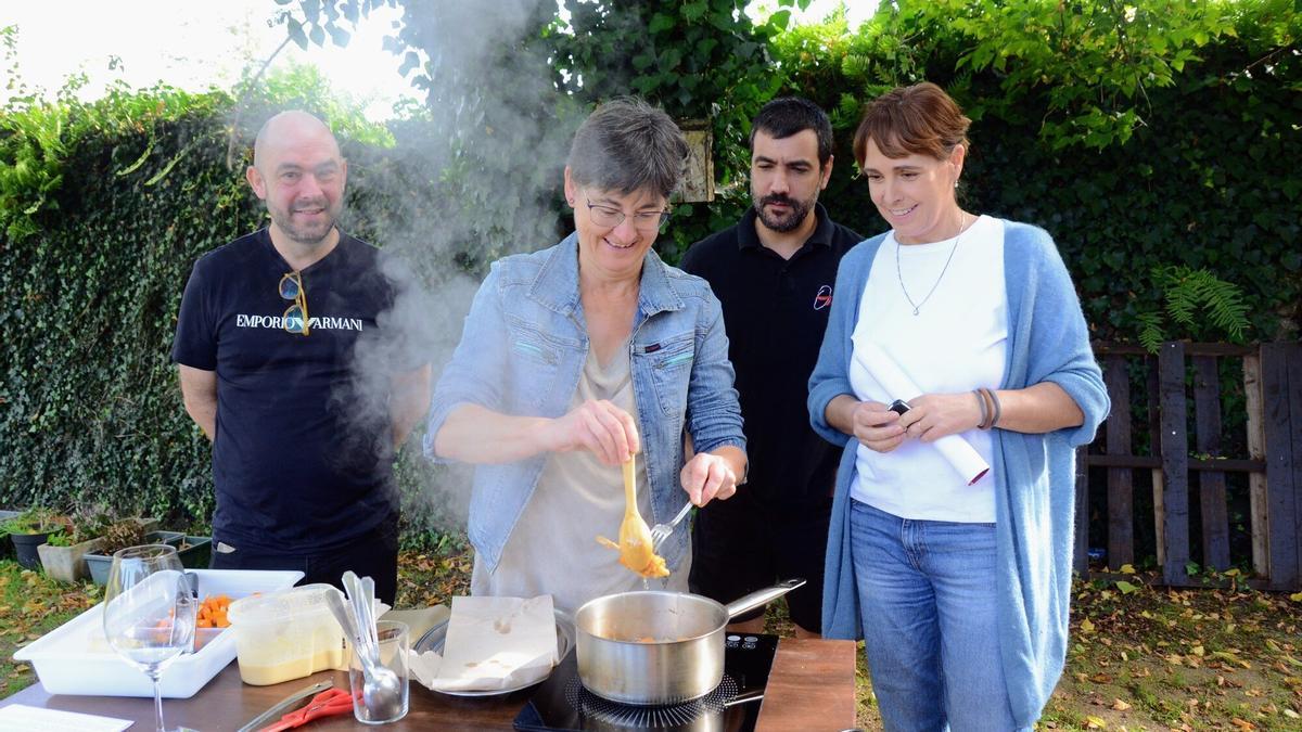 En la presentación se pudieron degustar platos elaborados con caza y productos de otoño.