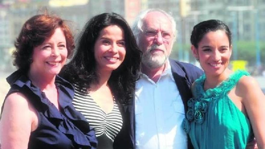 Paz Alicia Garciadiego, Arcelia Ramírez, Arturo Ripstein y Pilar Padilla.