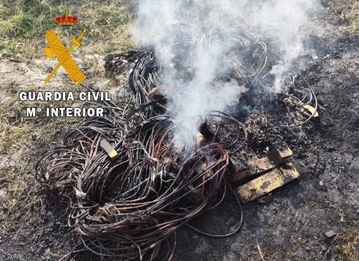 Cableado quemado en Obanos.