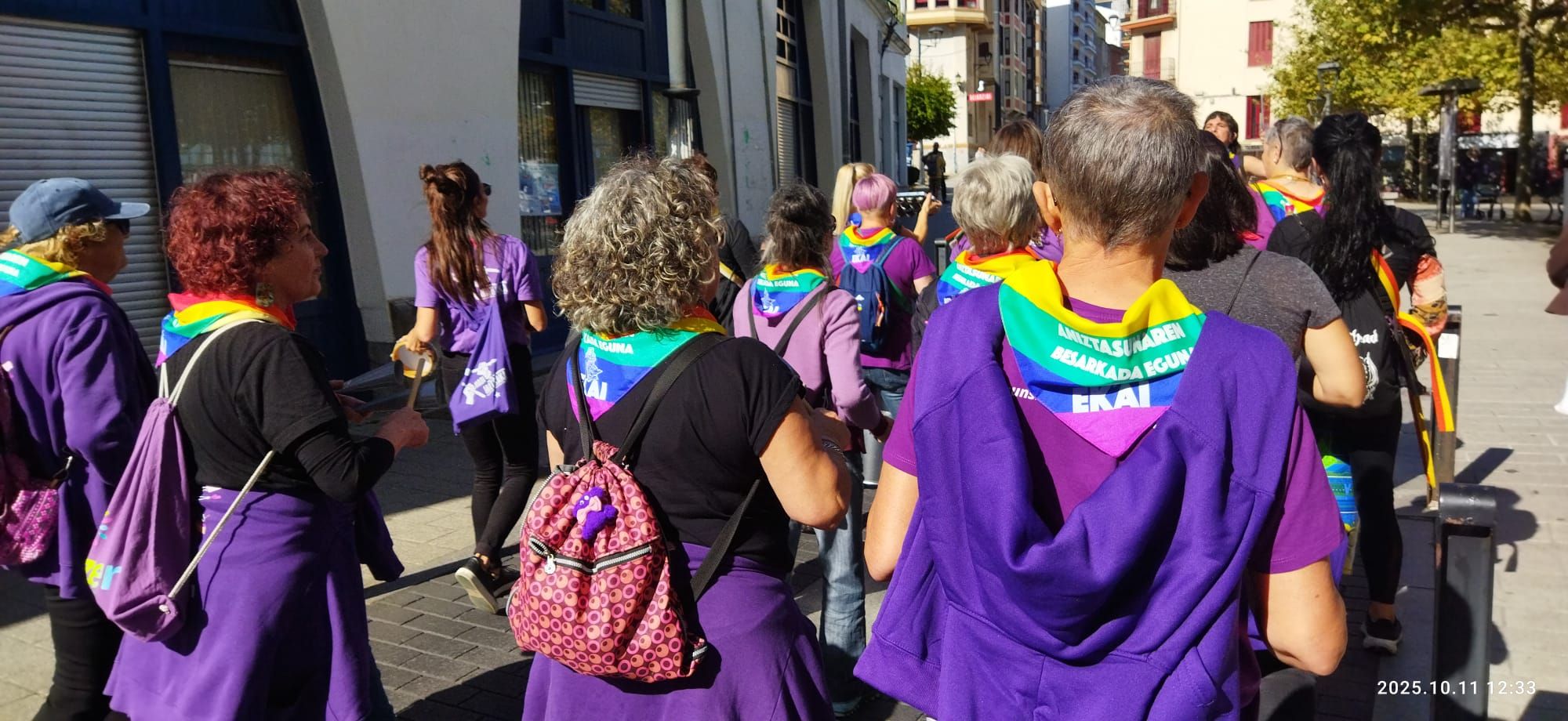 En imágenes: Ondarroa celebra el Día del Abrazo a la Diversidad