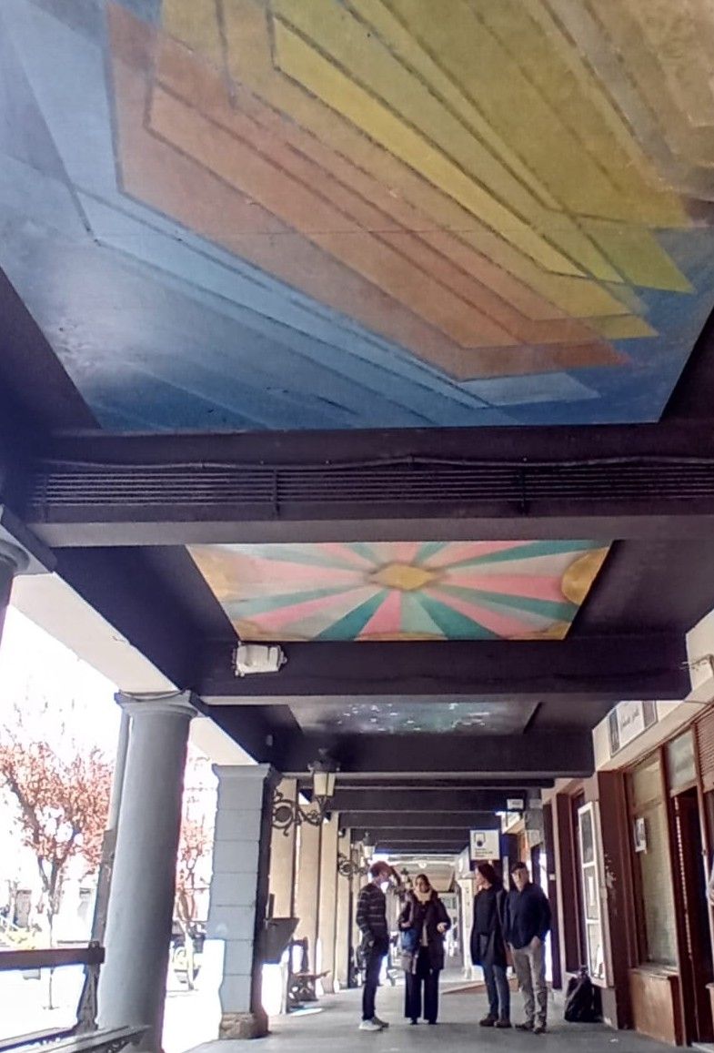 Otra perspectiva de la zona de la última intervención artística