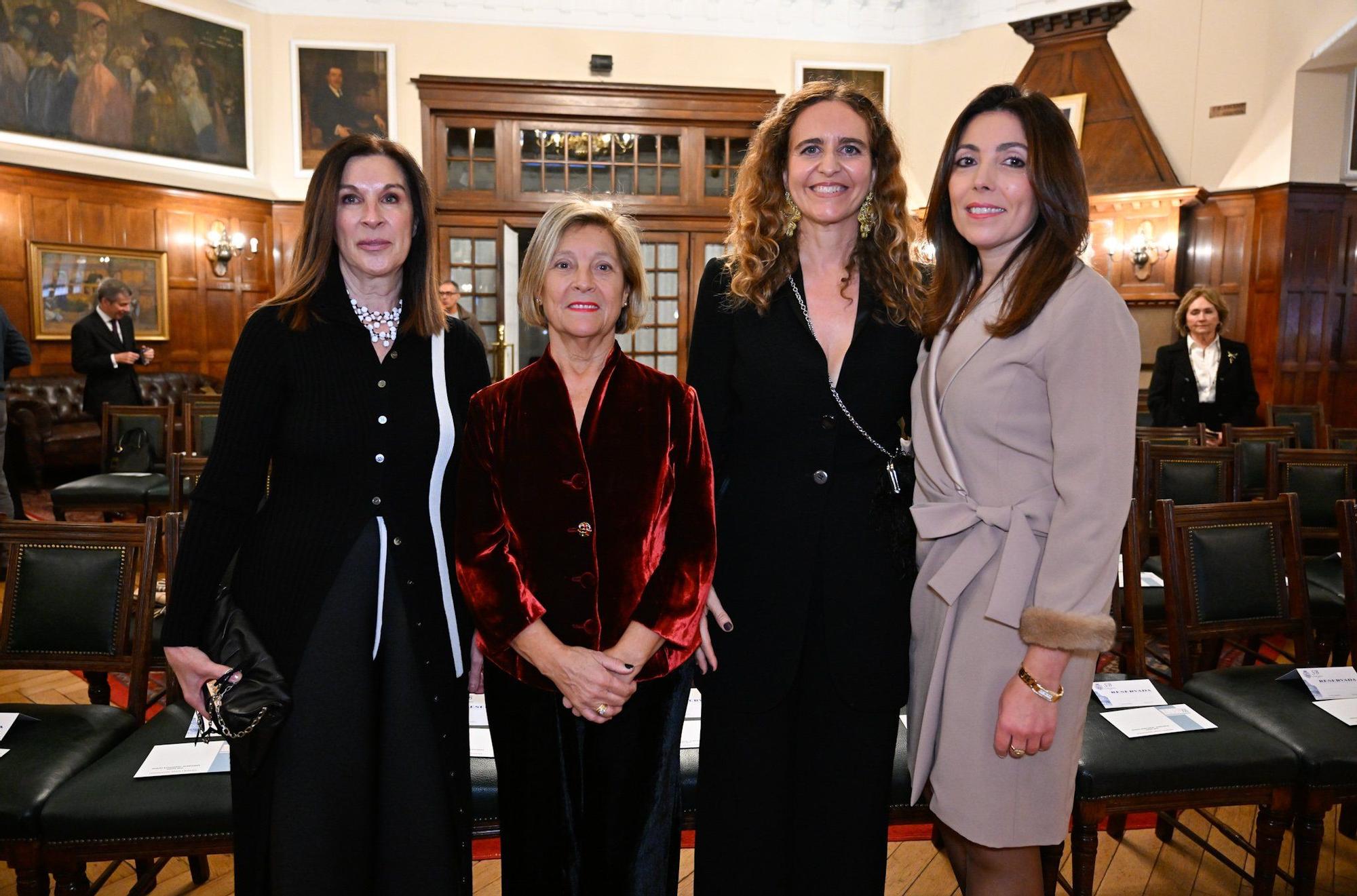 Edurne Davalillo, Julia Diéguez, Esther de Miguel y Manuela Ortiz no faltaron a la cita.