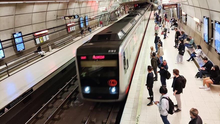 Detienen a un joven tras agredir a un vigilante de seguridad de Metro Bilbao en Abando