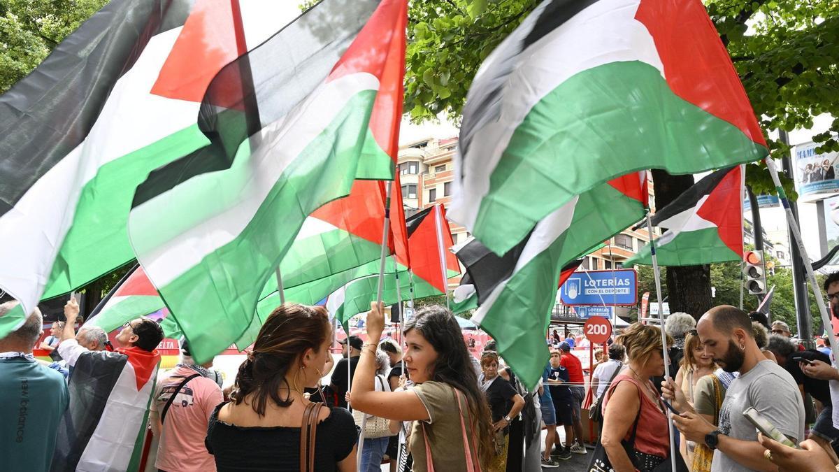 Protesta contra Israel en La Vuelta por Bilbao