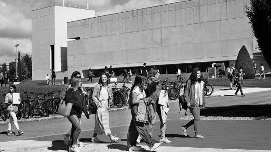 El campus de la UN reunía de nuevo a compañeros, ayer durante el primer día de las clases.