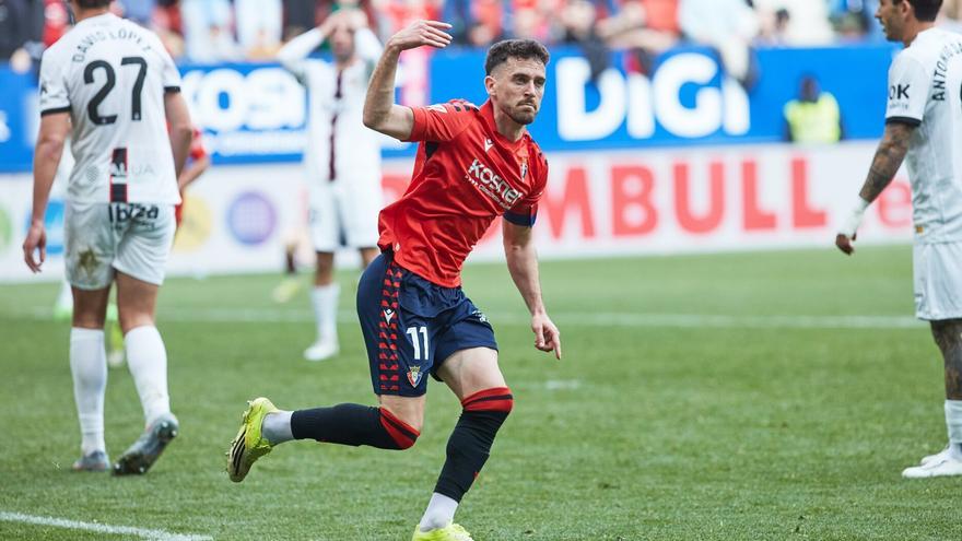 El banquillo de Osasuna también juega