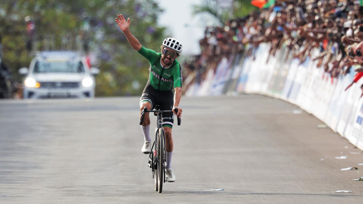 Healy saluda el bronce.