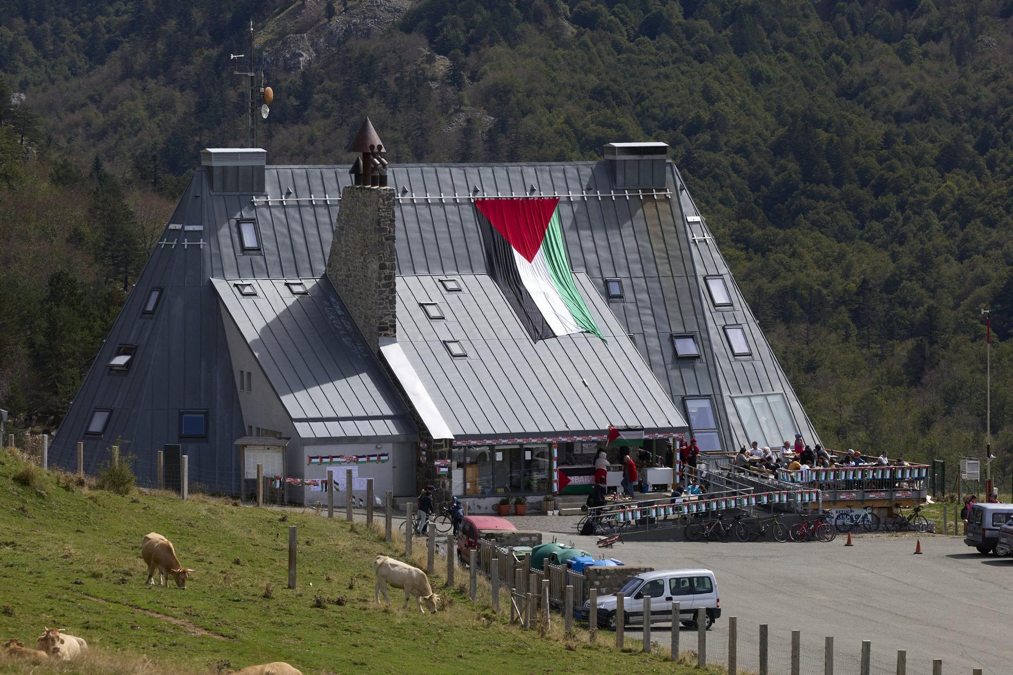 Fotos de la etapa navarra de La Vuelta 25 entre Sendaviva y Larra - Belagua