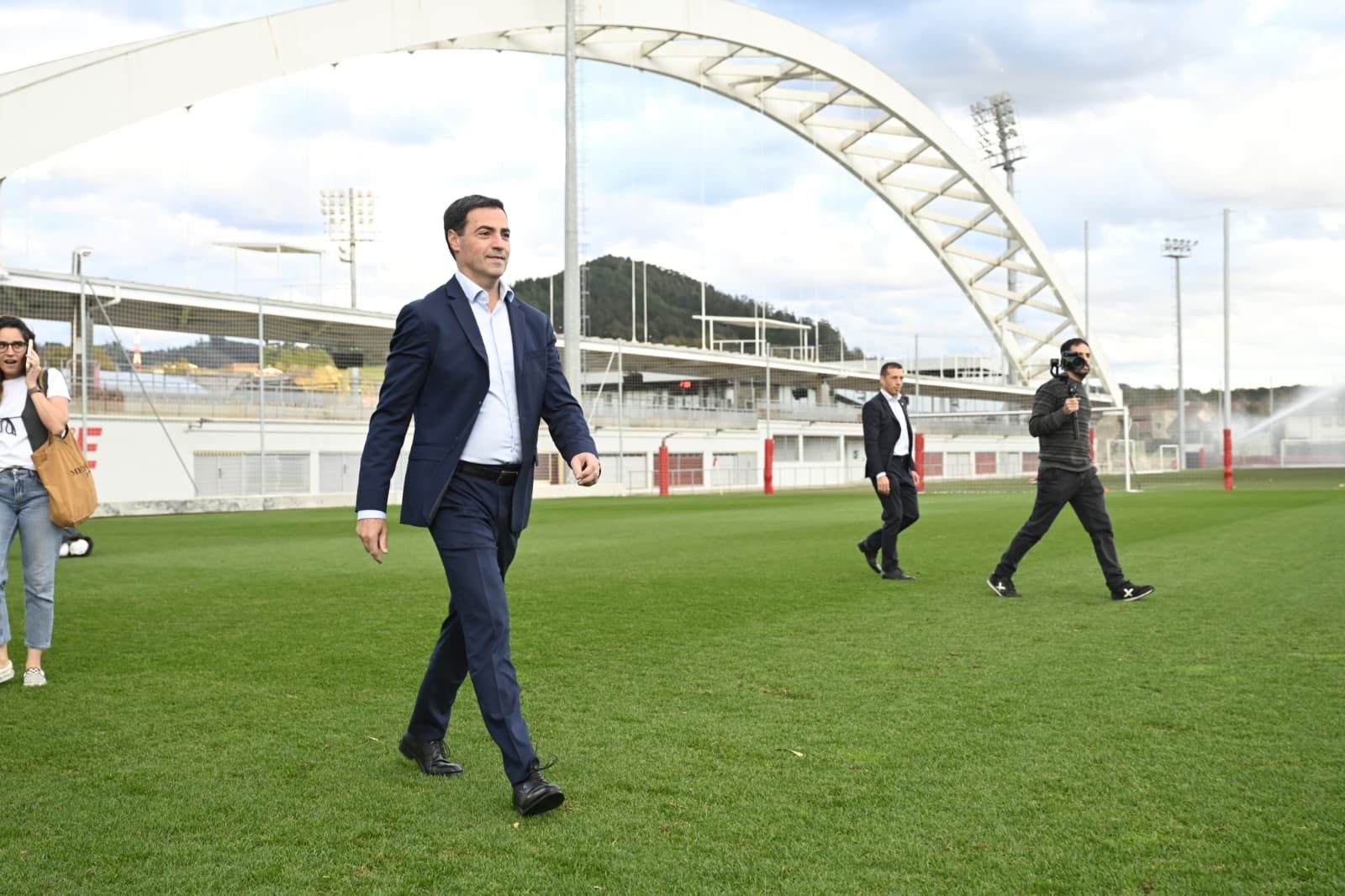 El Lehendakari visita en Lezama el entrenamiento de la Euskal Selekzioa