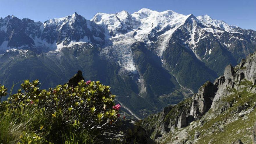 Mueren dos alpinistas y su guía en el macizo del Mont Blanc