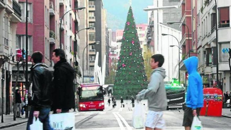 La accesibilidad y la reurbanización de zonas, peticiones más demandadas