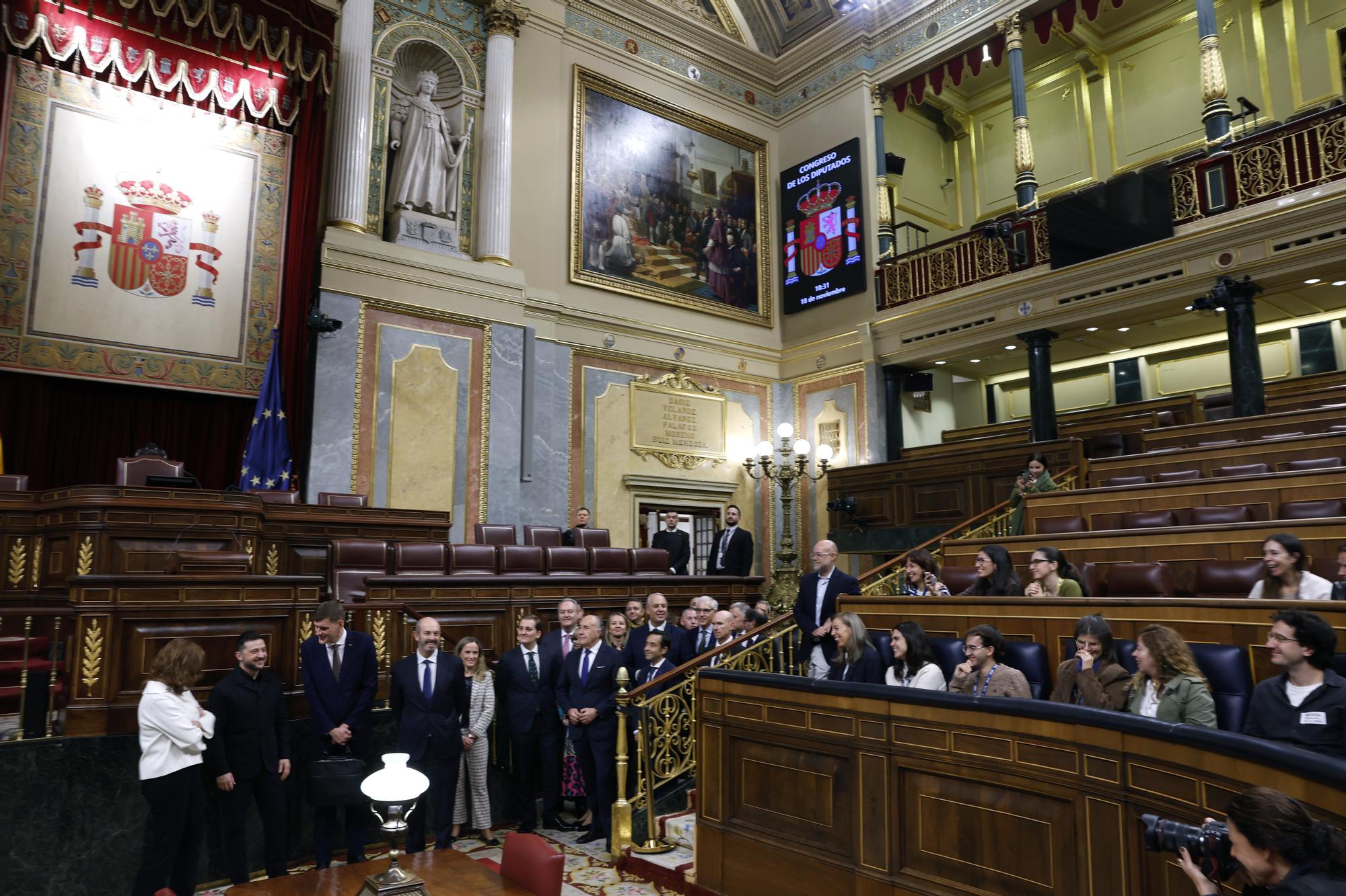 En imágenes: Zelenski inicia en el Congreso su tercera visita oficial a España y se reúne con Armengol y Rollán
