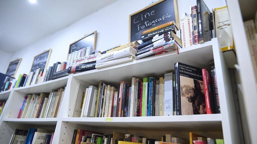 La lectura impulsa las ventas: las editoriales suman doce años de récord , un "fenómeno" envidiado en Europa