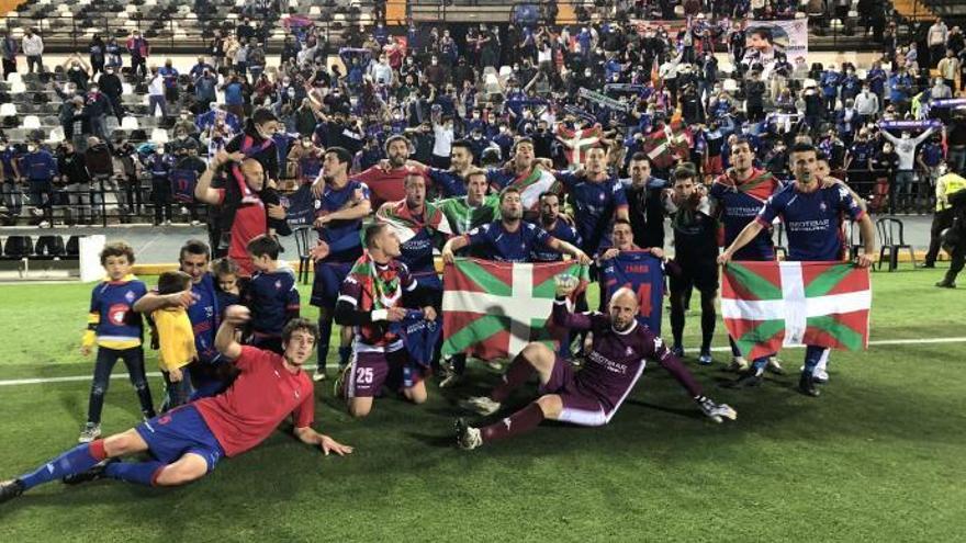 El Amorebieta celebra la gesta del ascenso