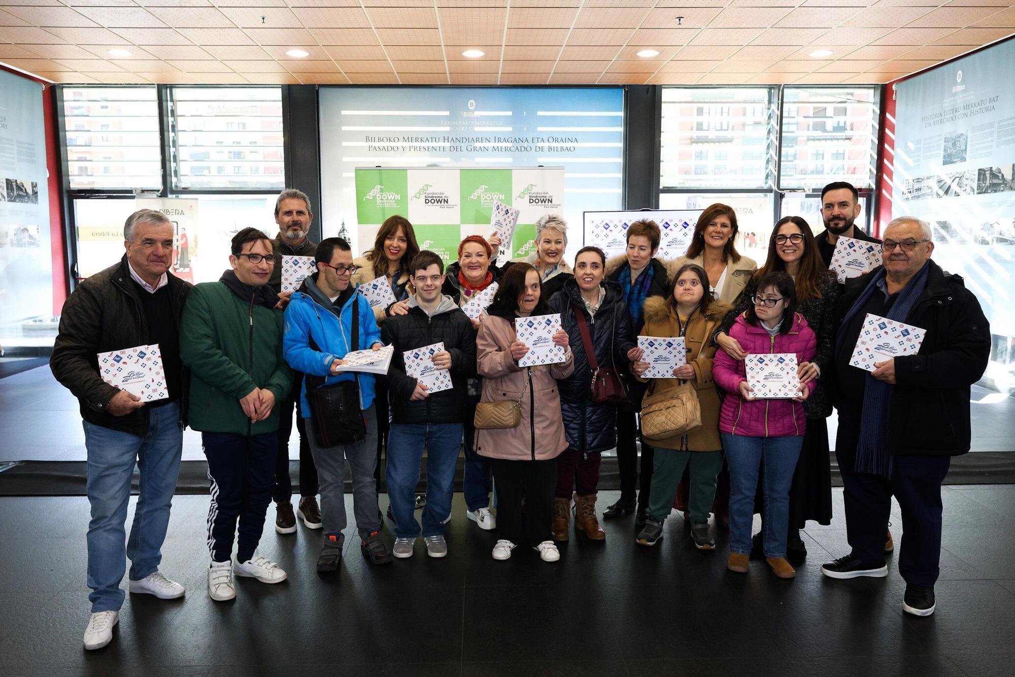 En imágenes: La Fundación Síndrome de Down presenta la guía gastronómica &#039;Bilbao Zaporetan&#039;