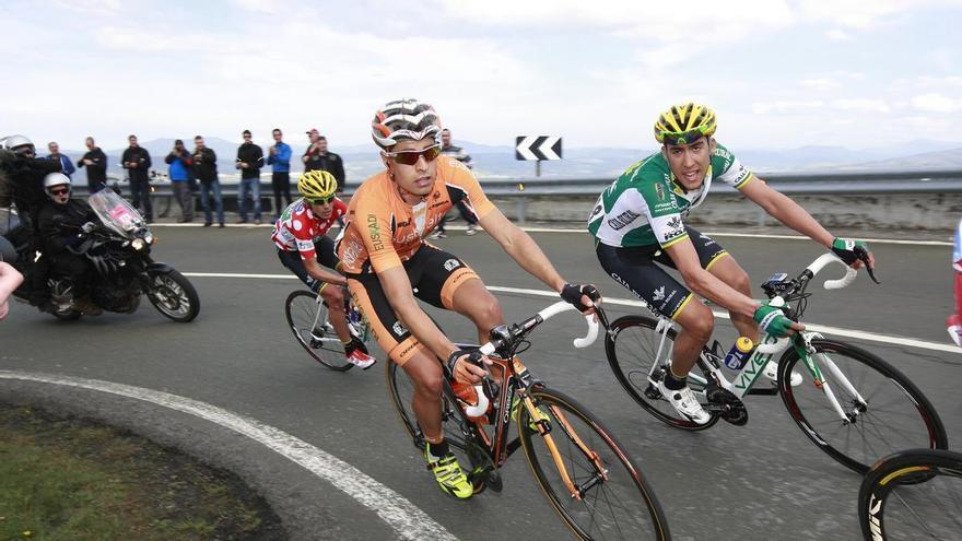 Mikel Landa sopesa su regreso al Euskaltel-Euskadi