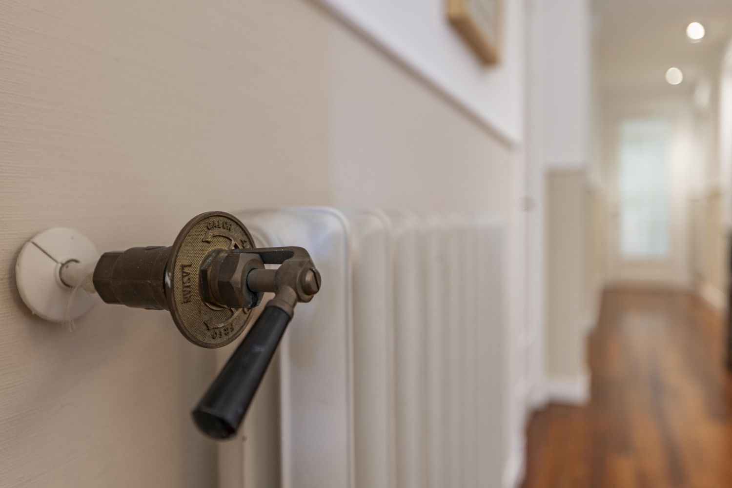 Magnífica propiedad en venta ubicada en un edificio señorial, situada en una de las zonas más elegantes del céntrico barrio de Gros