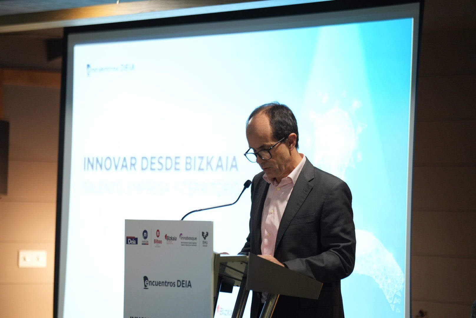 Encuentros Deia: Innovar desde Bizkaia. Talento, empresa y territorio