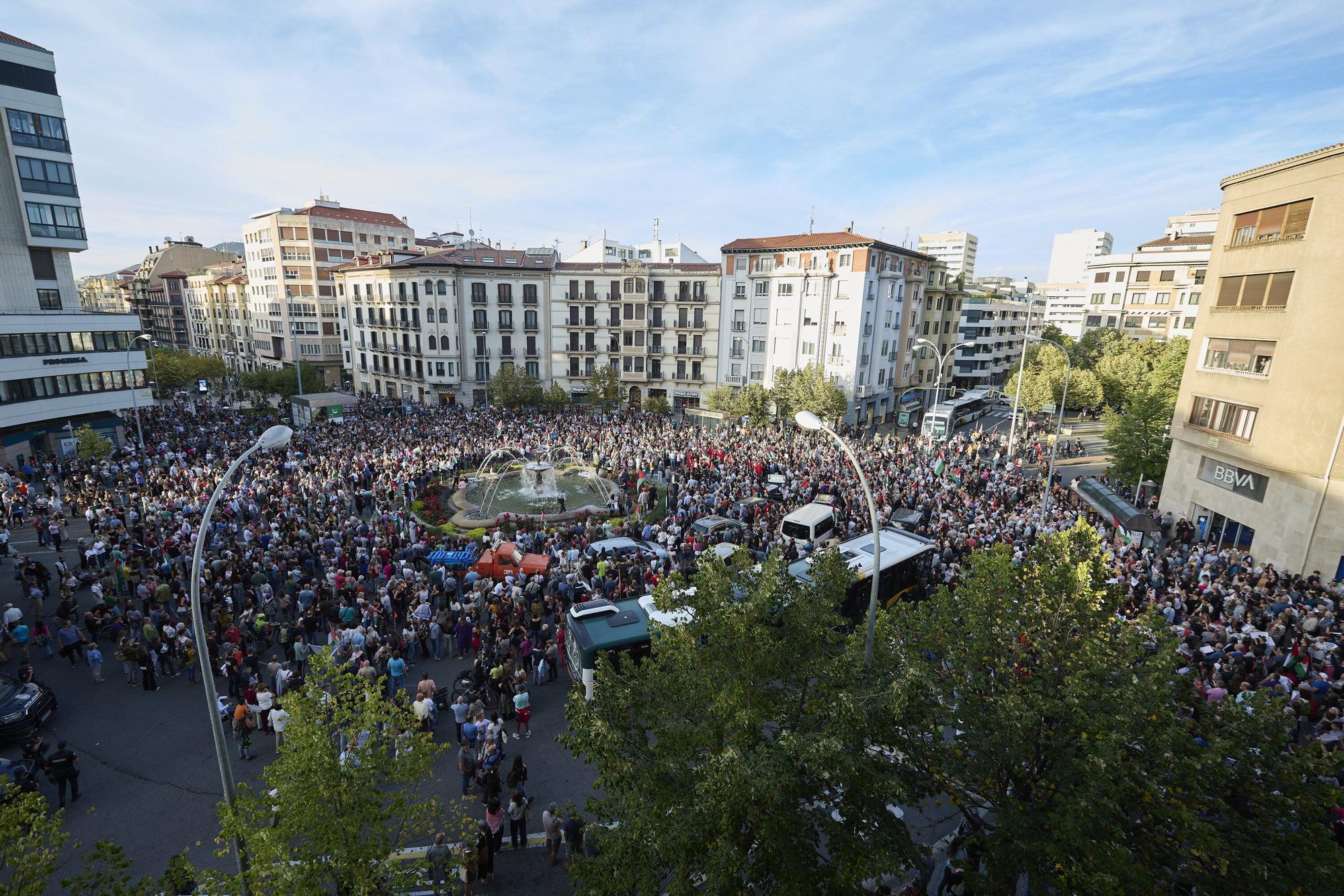 Concentración en Pamplona contra la detención de la flotilla humanitaria a Palestina