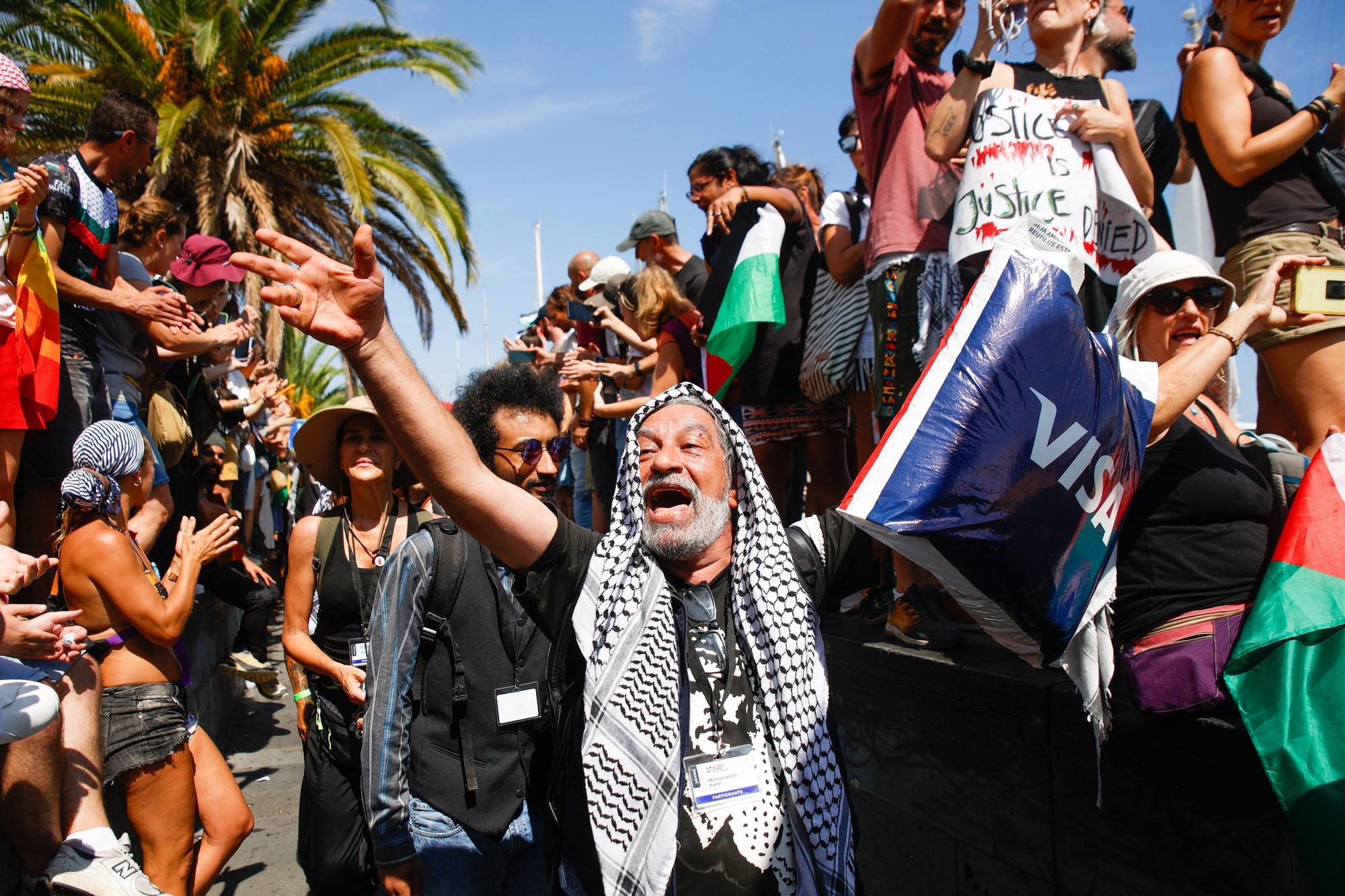 Fotos: La flotilla Global Sumud zarpa rumbo a Gaza
