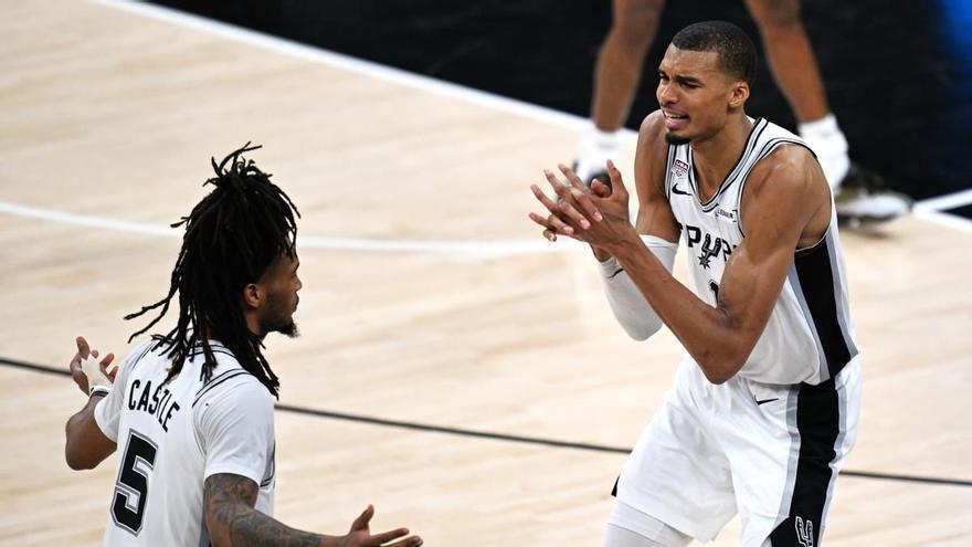 Un error de Wembanyama pone a los Knicks al borde del anillo