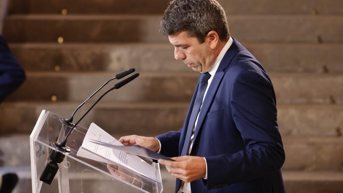 El EXpresidente de la Generalitat valenciana, Carlos Mazón, durante la declaración institucional en la que ha anunciado su dimisión