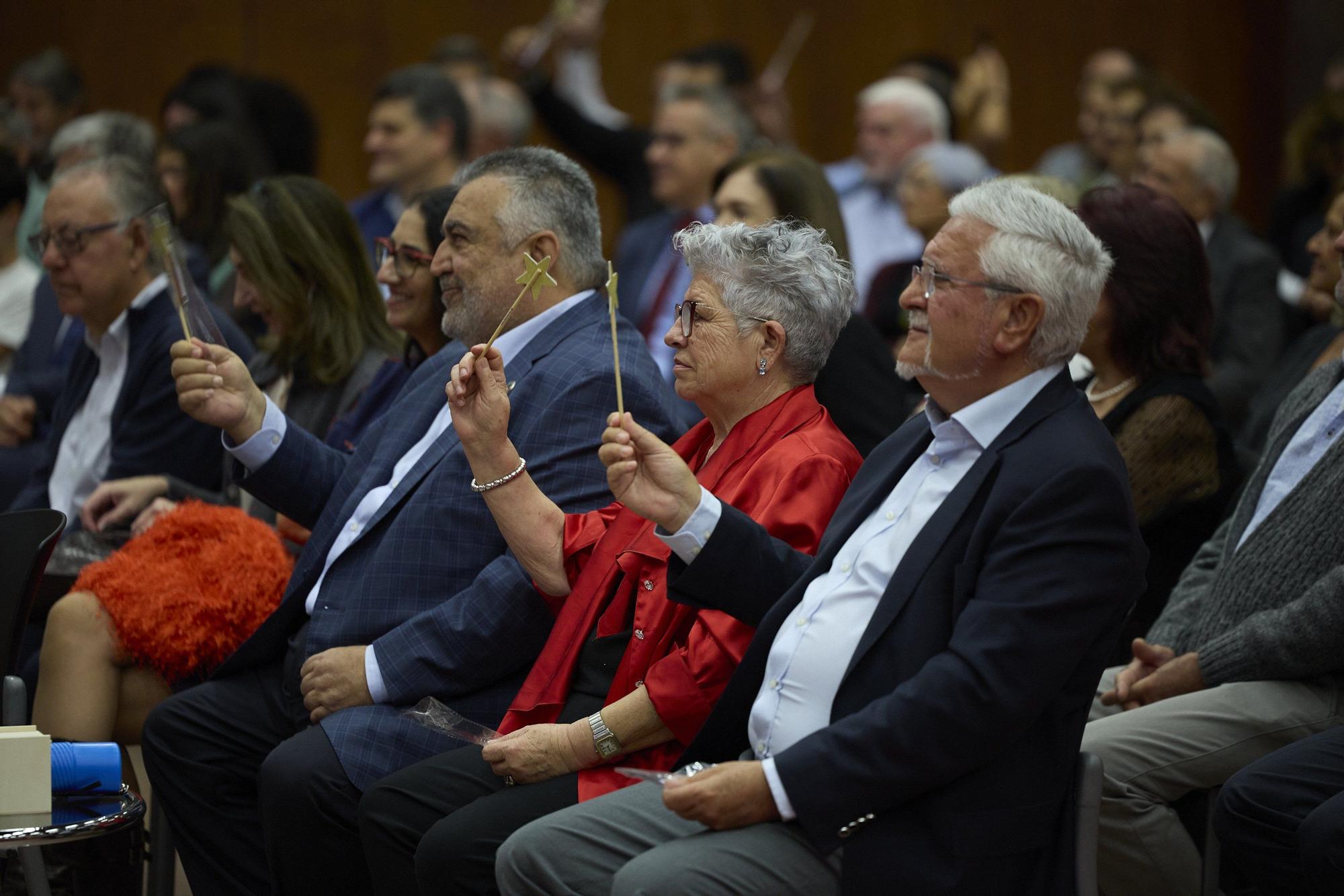 Fotos del homenaje de la UPNA a las personas que llevan 25 años trabajando en la Universidad