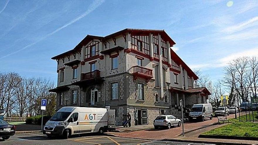 Vista del palacio Ducourau, en el que Bidasoa Activa unificará la mayoría de sus espacios actualmente diseminados por Irun.