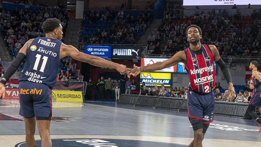 El 1x1 del Baskonia contra el Granada: Al ritmo de Simmons y Forrest