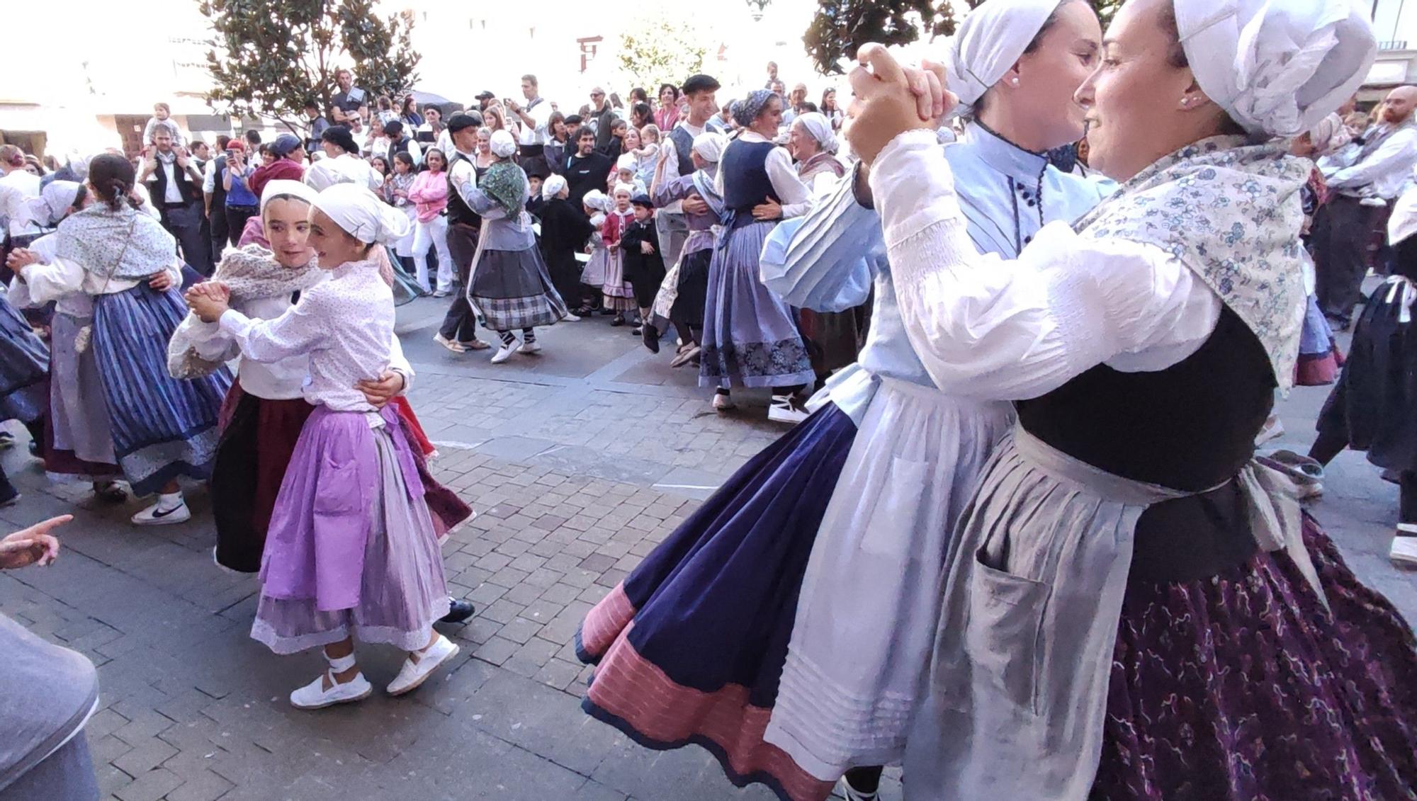 Debako Euskal Jaia iruditan