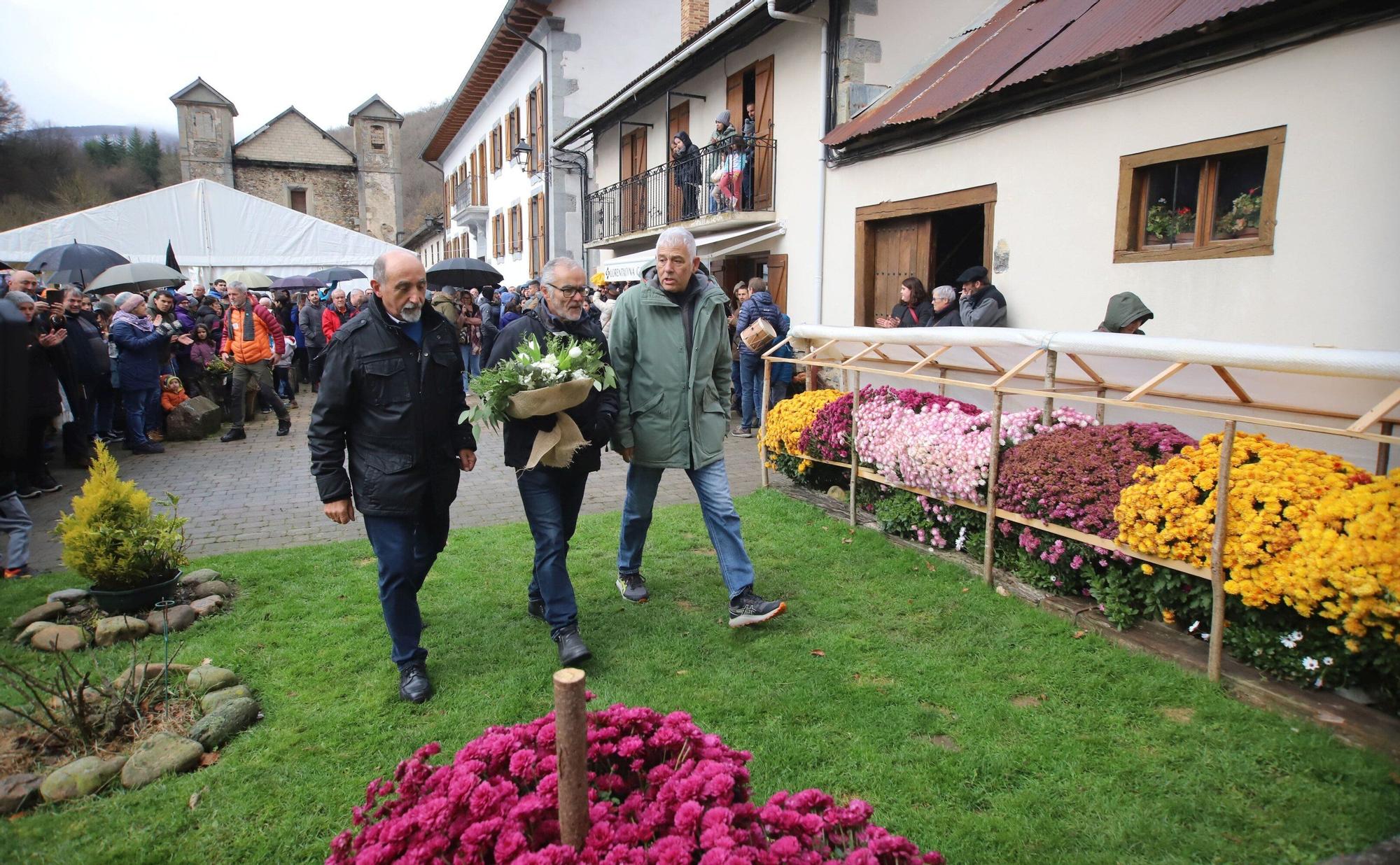 Fotos del homenaje a Mikel Zabalza en el 40 aniversario de su muerte tras ser detenido por la Guardia Civil