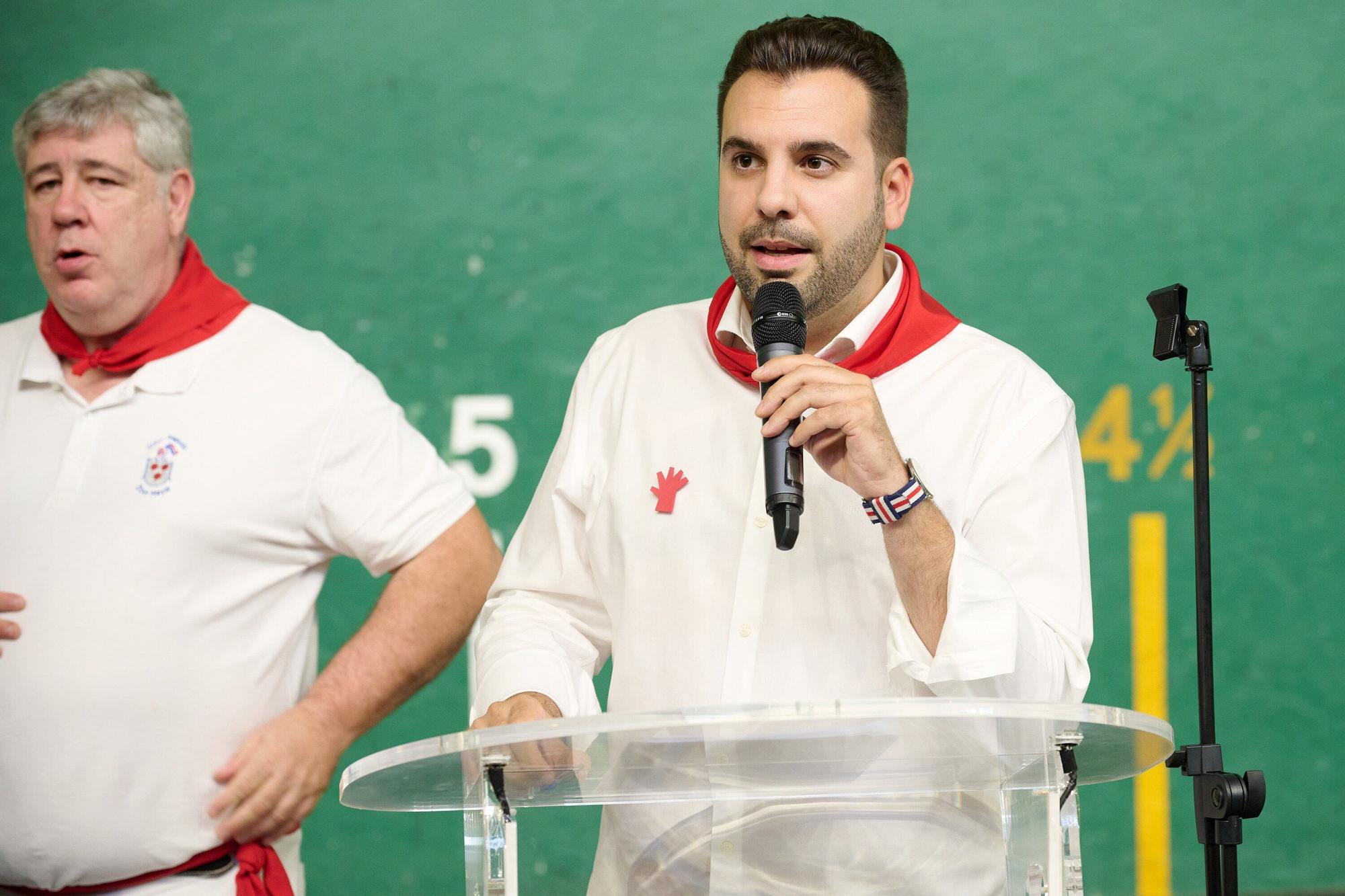 Pañuelada de los nacidos en 2024 en Zizur Mayor