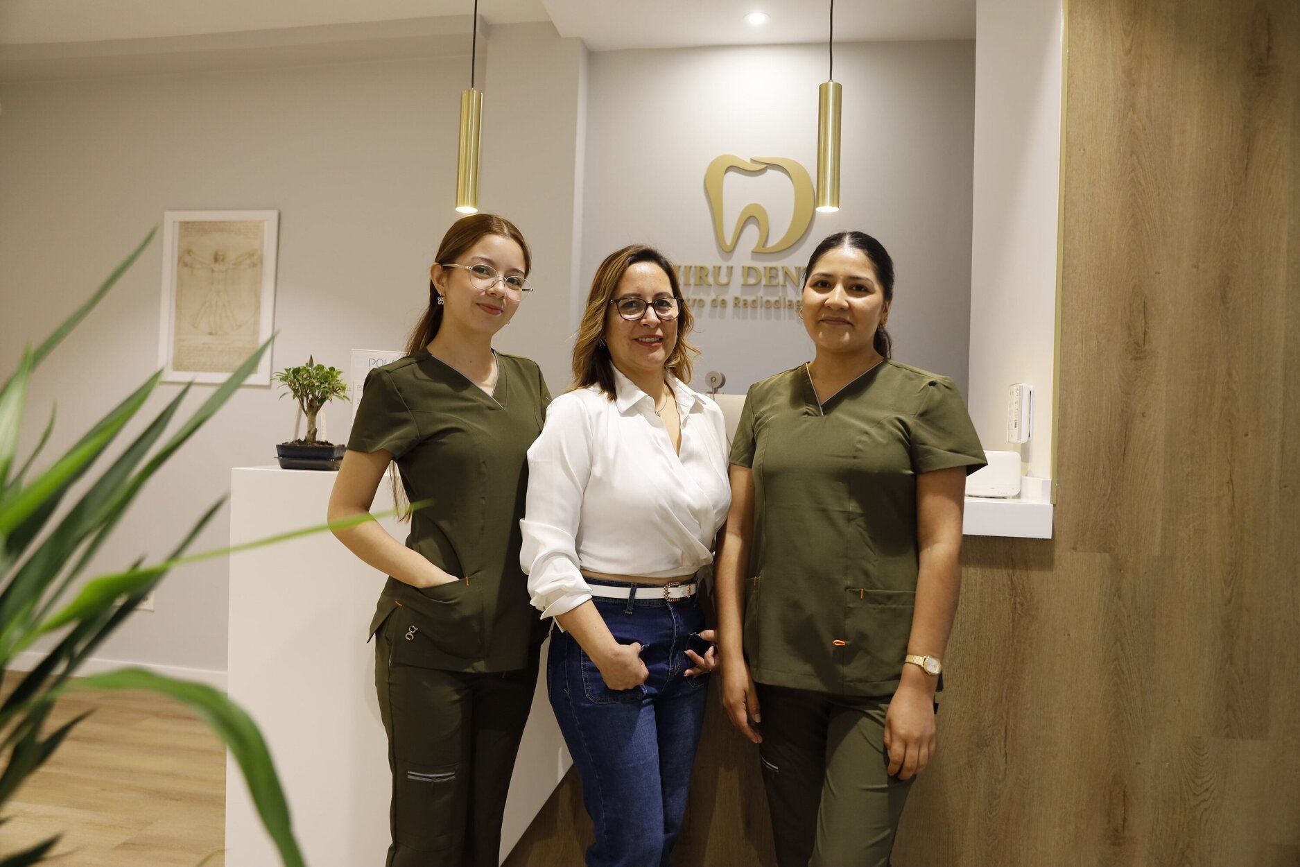 En imágenes: Hiru Dental, cuidando de tu sonrisa