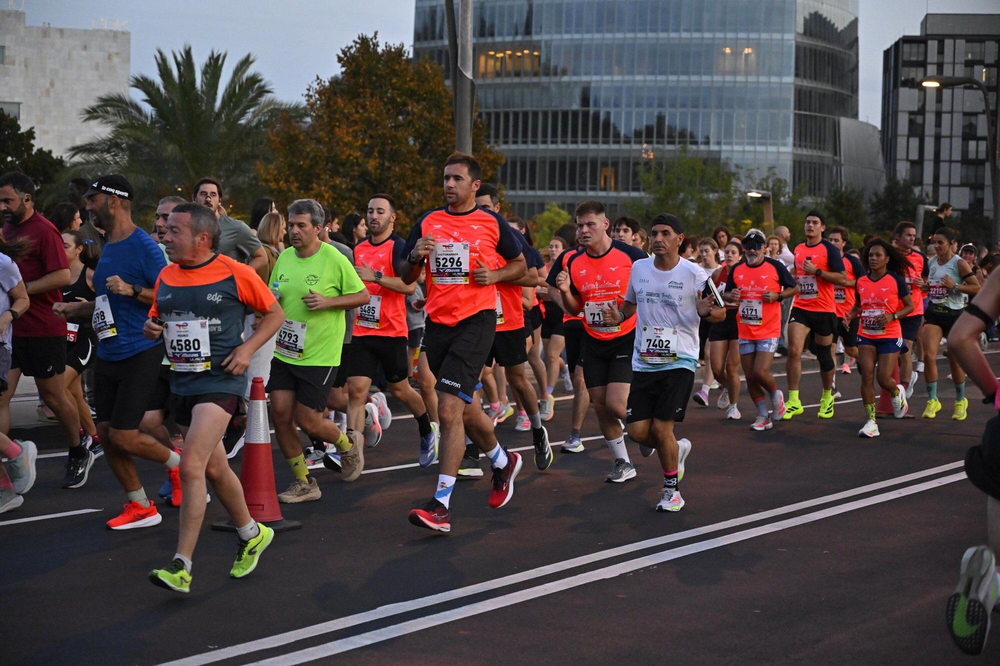 El Bilbao Night Marathon, en imágenes