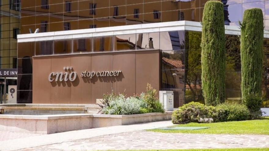 La Policía registra el CNIO tras una investigación que apunta a 25 millones robados a la lucha contra el cáncer