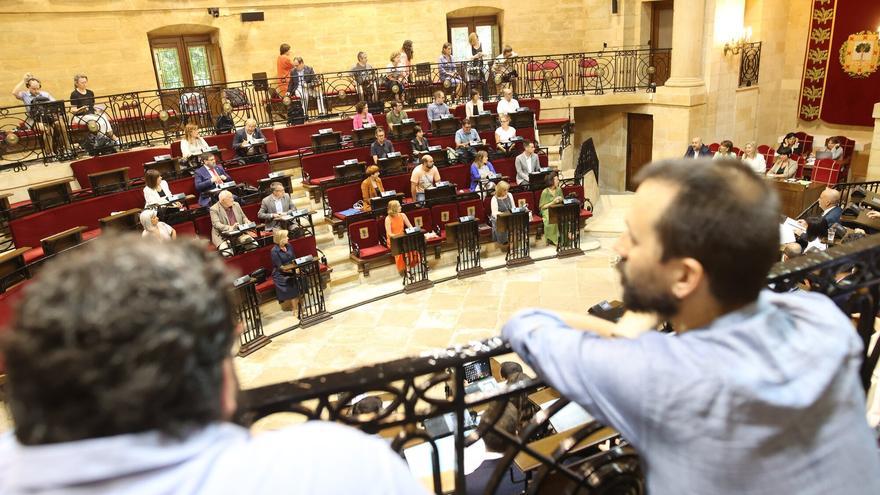 La oposición en Juntas de Bizkaia arremete contra el &quot;continuismo&quot; de Etxanobe