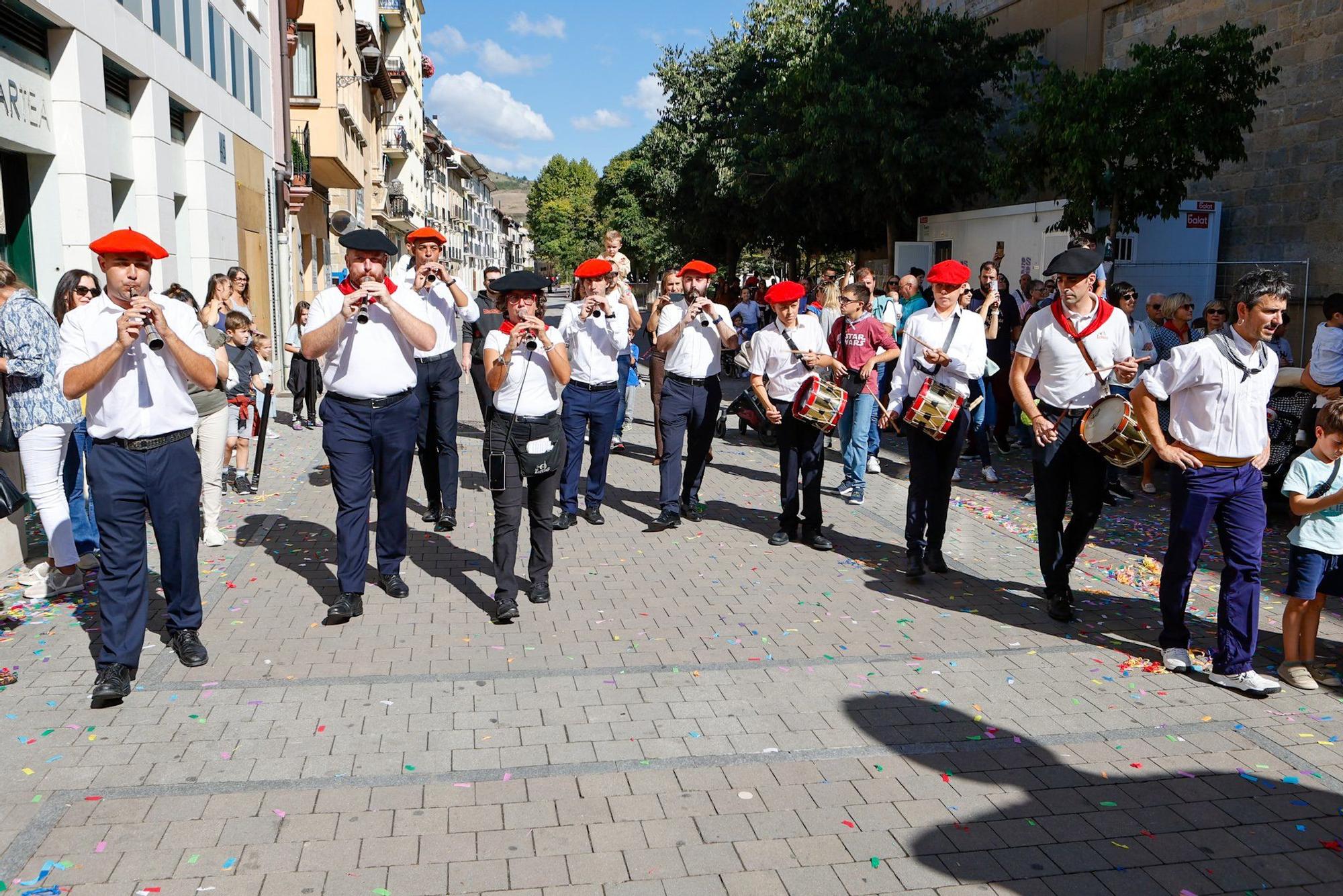 Fiestas de Villava | Despedida de la Comparsa de Gigantes
