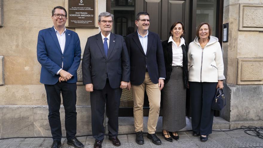 Bilbok plaka bat jarriko du José Ramón Scheiflerren jaiotetxean