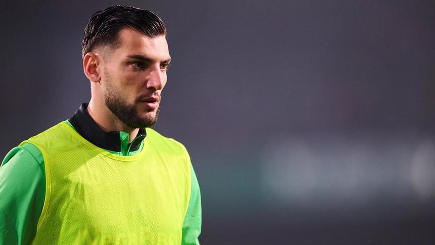 El futbolista Rafa Mir será juzgado el jueves por agresión sexual y lesiones