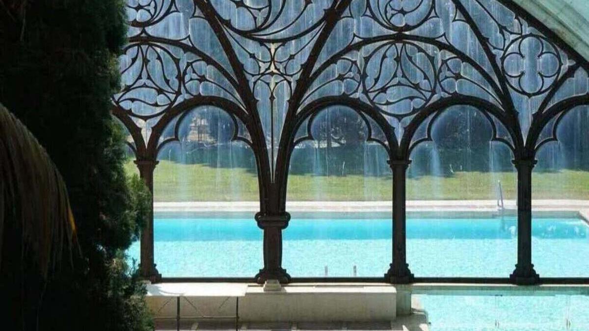 La piscina cubierta del hotel restaurante Landa