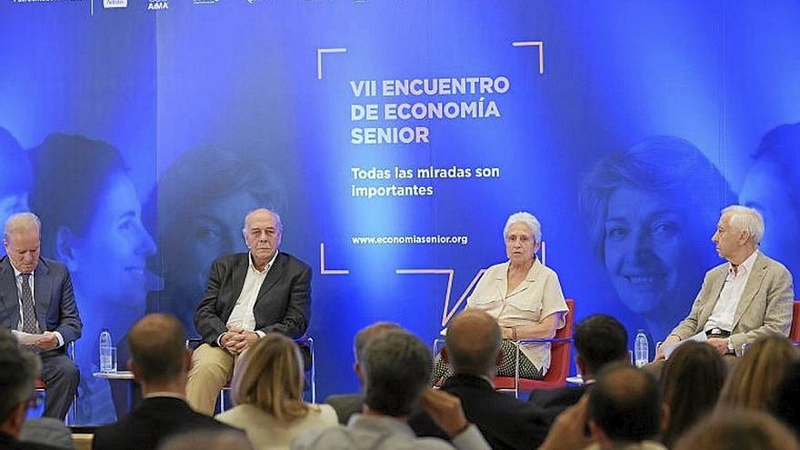 Las asociaciones de mayores denuncian discriminación