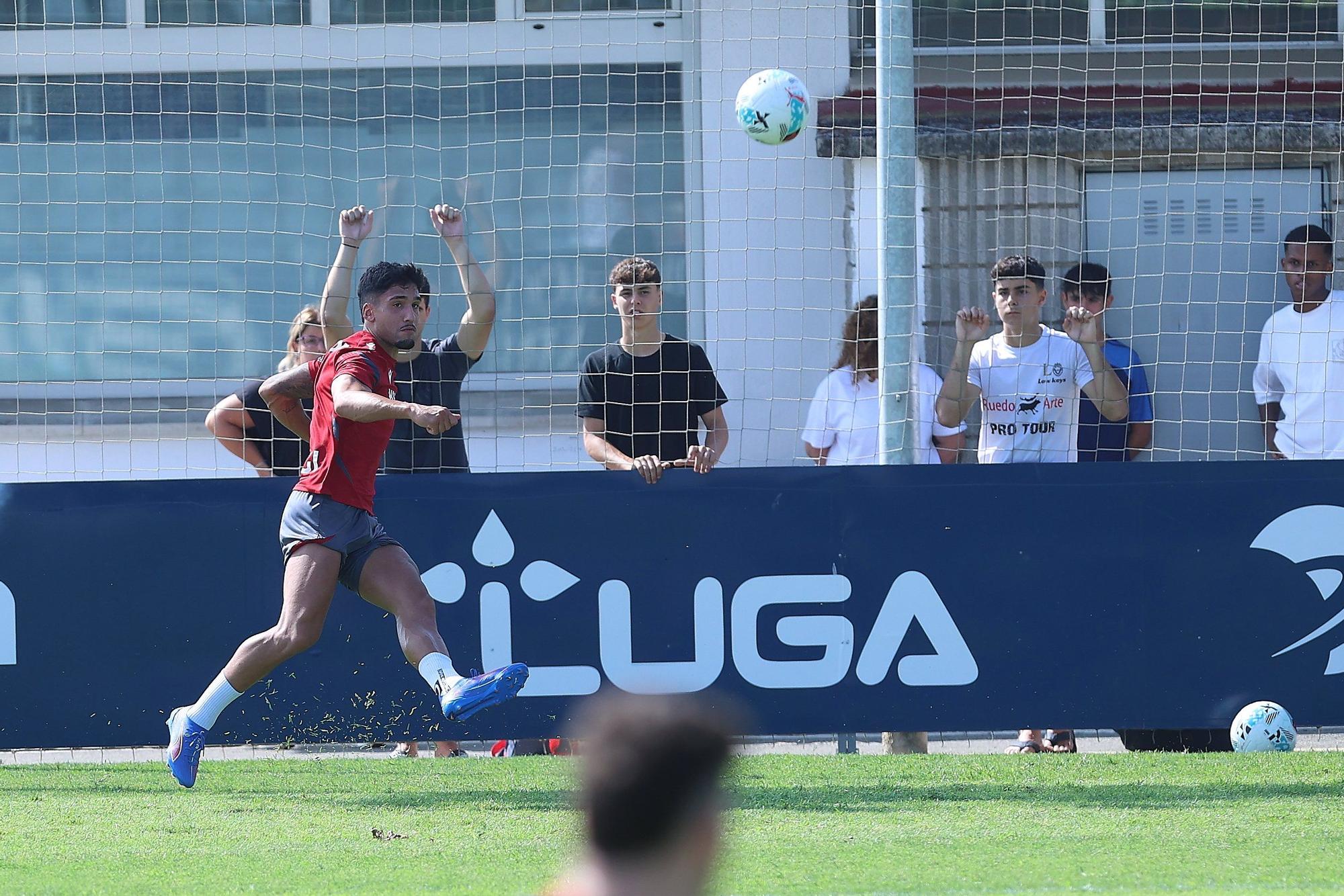 Osasuna se entrena en Tajonar tras la victoria ante el Valencia