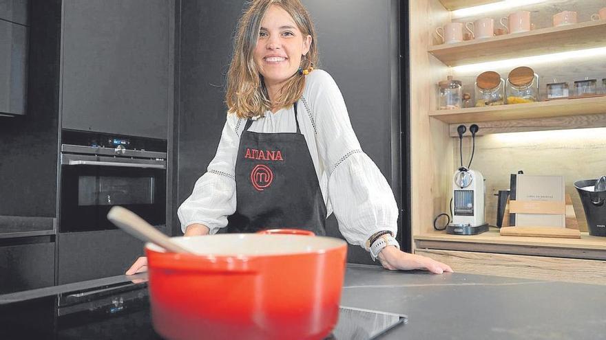 Aitana Ávila, la finalista bilbaina de masterchef, anuncia que espera su quinto hijo