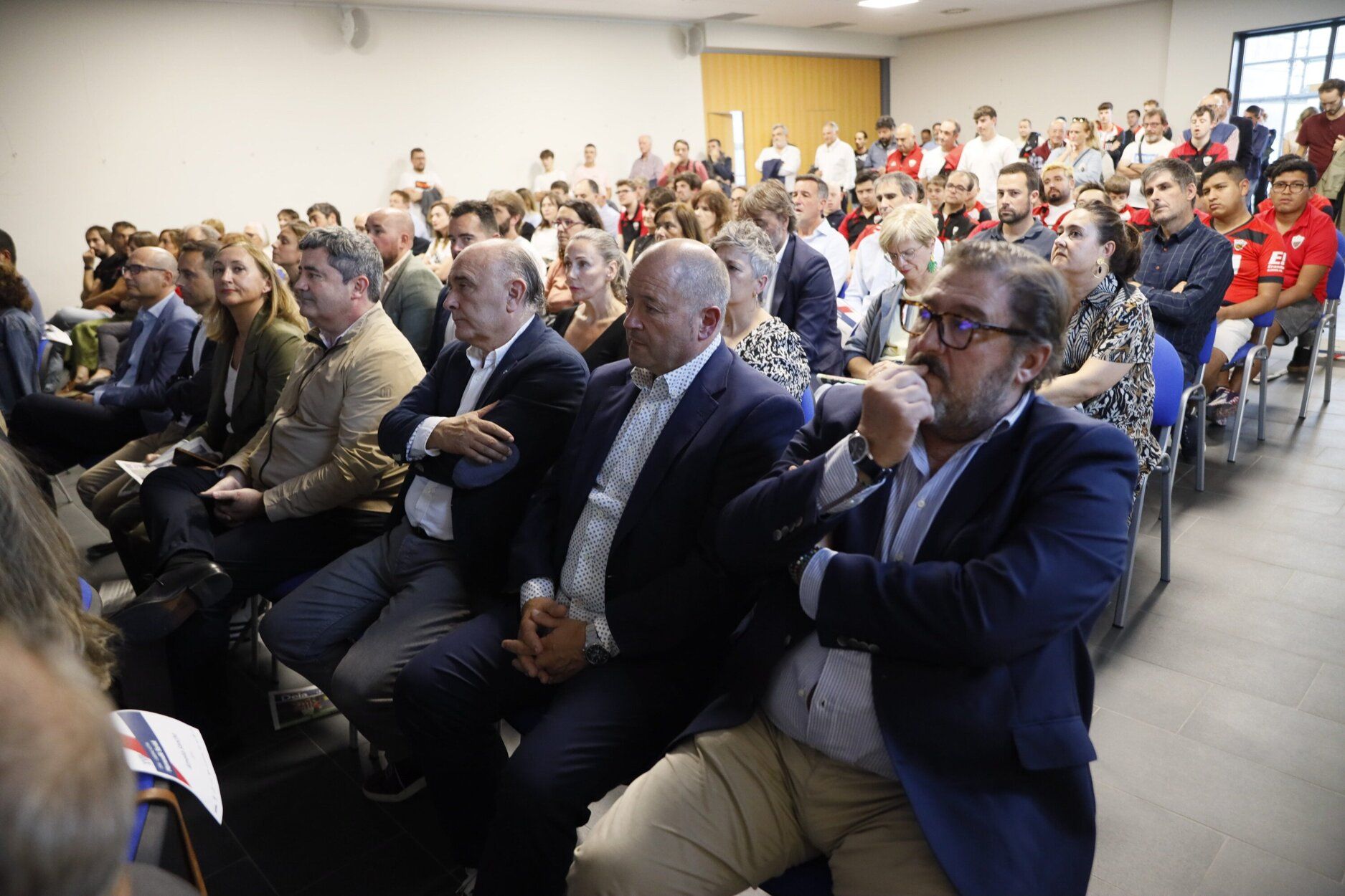 En imágenes: un canto a lo más cercano desde Derio en los DEIA Laboral Kutxa Hemendik Sariak