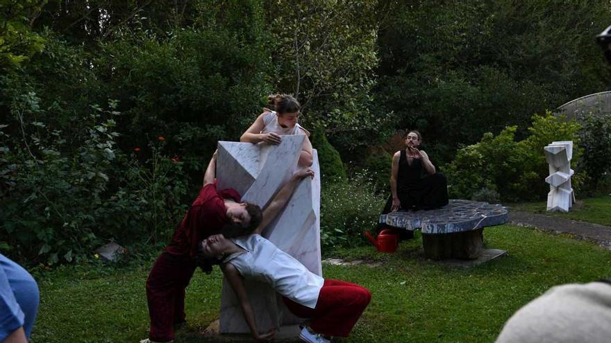 Teatro, música, danza y escultura se unen en Egileor