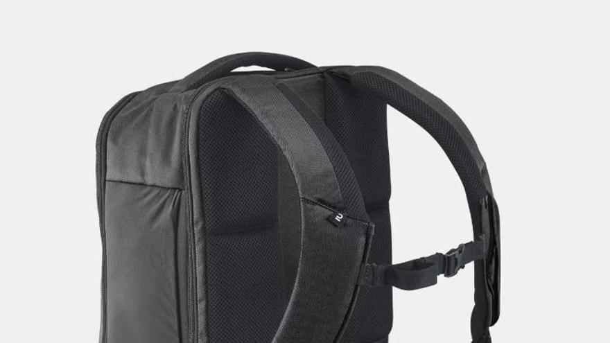 Vista de la mochila Quechua NH Escape 500 de Decathlon