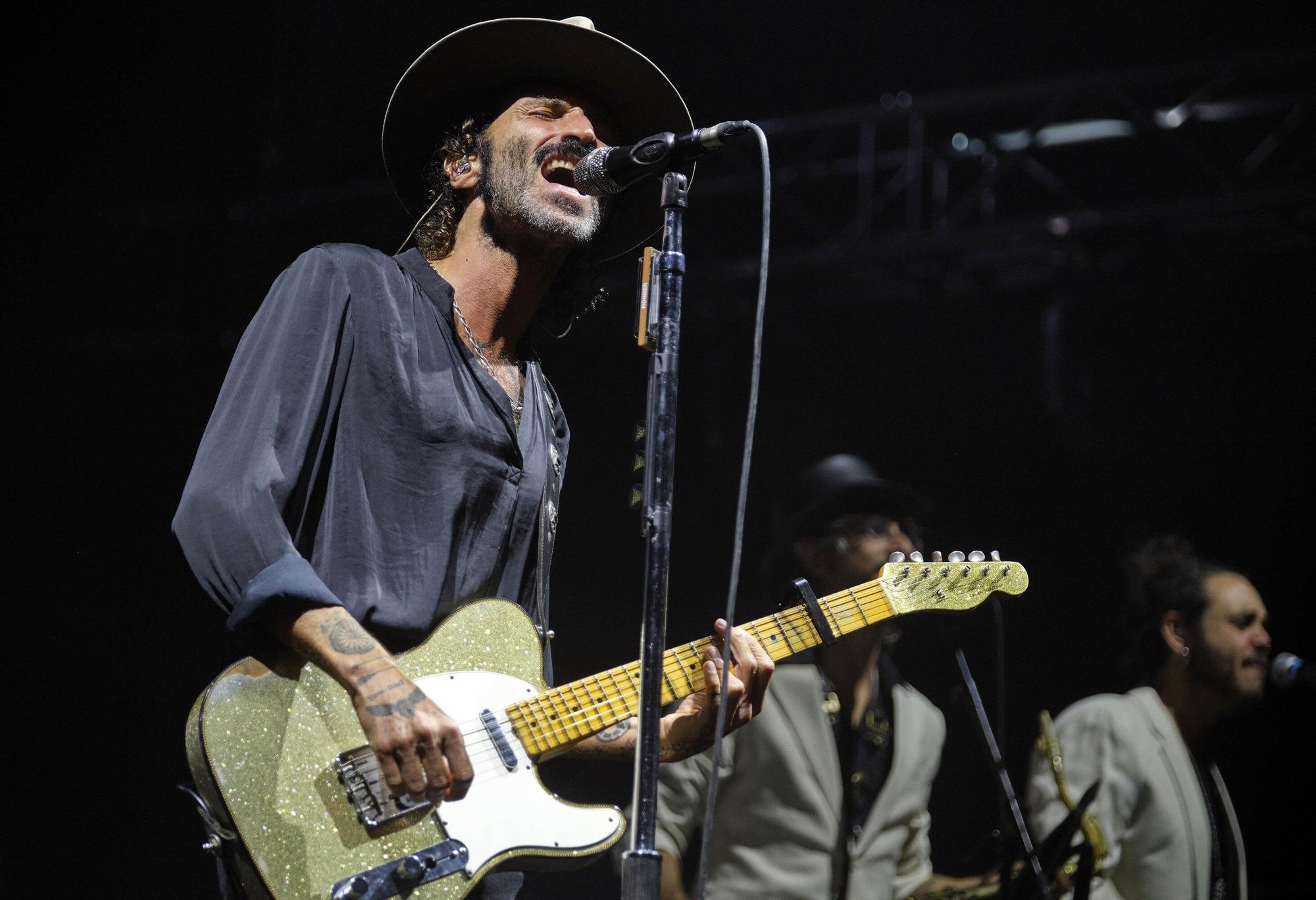 Fotos del concierto de Leiva en el Navarra Arena